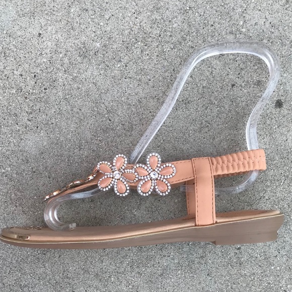 1 left Italina Floral Rhinestone Sandal Sz 6.5 - Picture 6 of 7